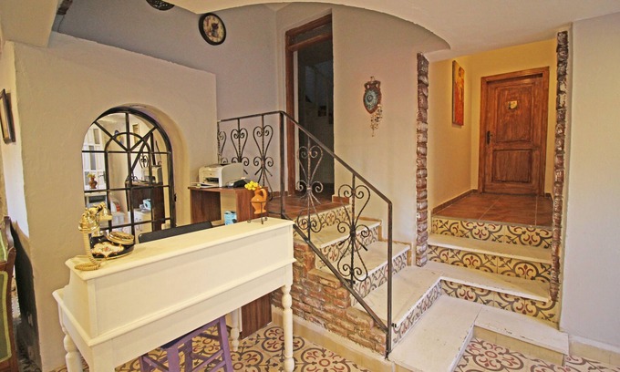 Bozcaada Hotel | Eflatun Guest House
