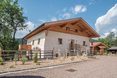 San Genesio Atesino Apartment | Egger an der Lahn - Apt Dolomiten