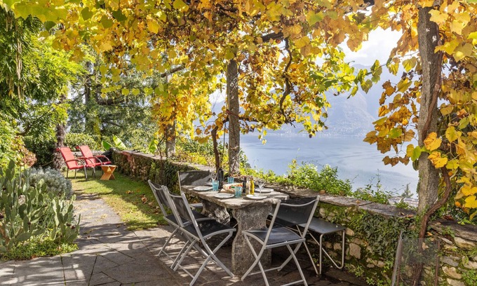 Muralto Apartment | Egner- Apt.Steintisch by Interhome