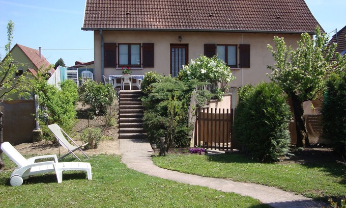 Eguisheim House | EGUISHEIM near COLMAR, house with garden, apartment 1,2 or 3 rooms, 2 to 8 pers.