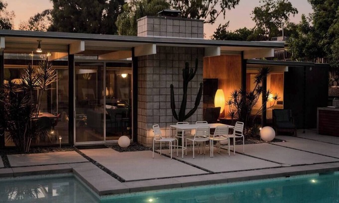 Thousand Oaks House | Eichler Mid Century Modern Designer Pool/Jacuzzi