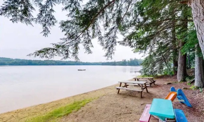 Eidelweiss Village House | Eidelweiss Getaway - Beaches, Swimming, Fishing, Pet Friendly