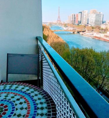 Auteuil Apartment | EIFFEL TOWER PENTHOUSE