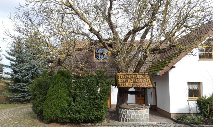 Schonfeld Apartment | Ein Bett im Kornfeld - Haus Morgensonne - mit Innenpool