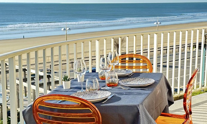 Saint-Hilaire-de-Riez Apartment | Elégant et Lumineux Appartement de 45m² Avec vue à 180° sur la mer