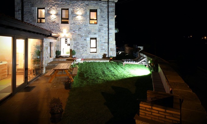 Hermandad de Campoo de Suso House | El Balcon de La Lomba - Casa