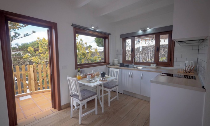 San Bartolome House | EL CABEZO VOLCANIC HOUSE