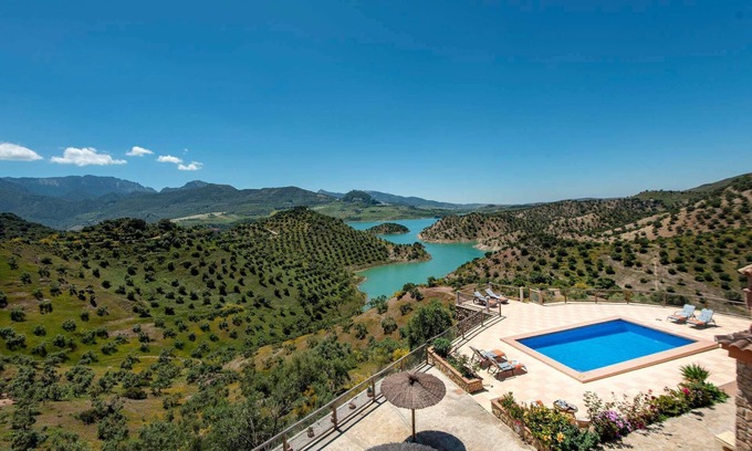 El Gastor Villa | El Huertecillo - Three Bedroom Villa, Sleeps 6