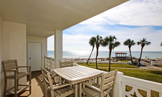 Fort Walton Beach Condo | El Matador #323 | by Salt Water Vacations