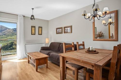 Formigal Apartment | El Mirador by Cardi Suites