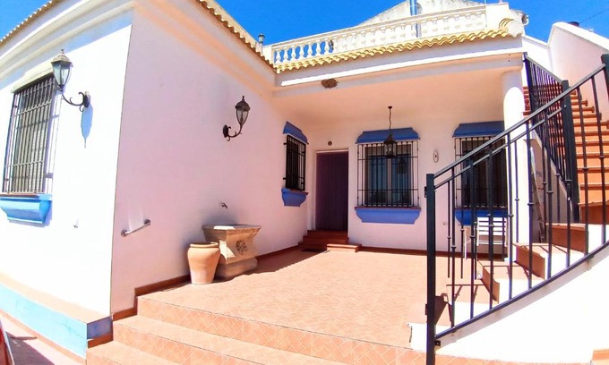 Alomartes House | El Mirador de Pablo, casa con patio privado