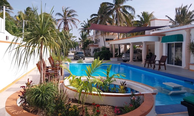 Chelem Apartment | El Paraiso de Capitan Fernando Condominio 2 Sala Doble
