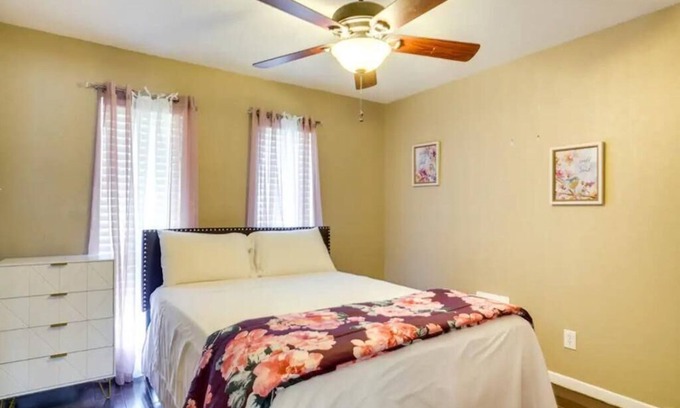 El Paso House | El Paso Paradise