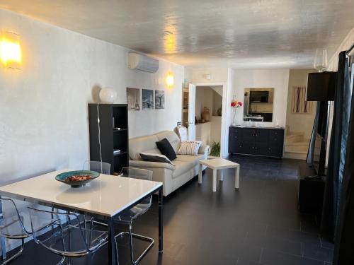 Gaucin Apartment | El Patio De Catalina