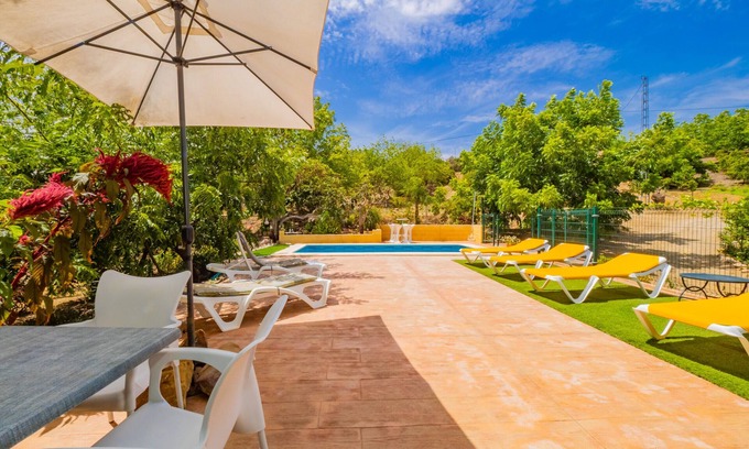 Coin Cottage | El Retiro Rural House Gallery / private pool / rural / electric car charger