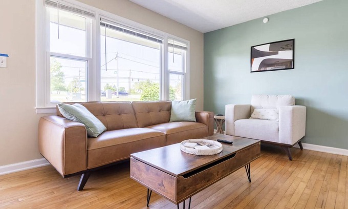 Lexington House | El Retro - Mid Century Ranch near Horse Park and downtown Lexington!