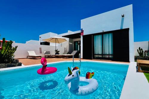 Playa Blanca Villa | El Salto 37 - Rinnovata 2023, Piscina Riscaldata, Sole tutto il giorno! Wi-Fi, Massima privacy, Ottima posizione
