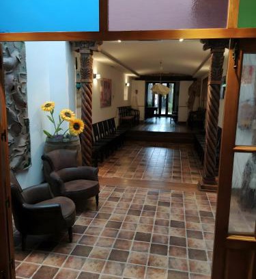 Villarrubia de Santiago House | El Sueño De Lucrecia