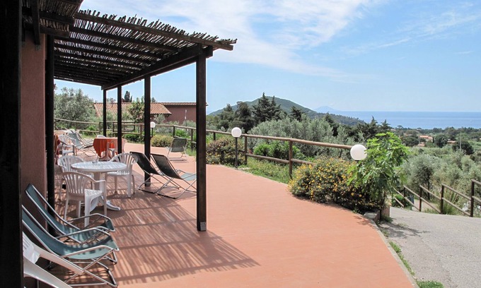 Lacona Apartment | Elbamar Lacona I by Interhome