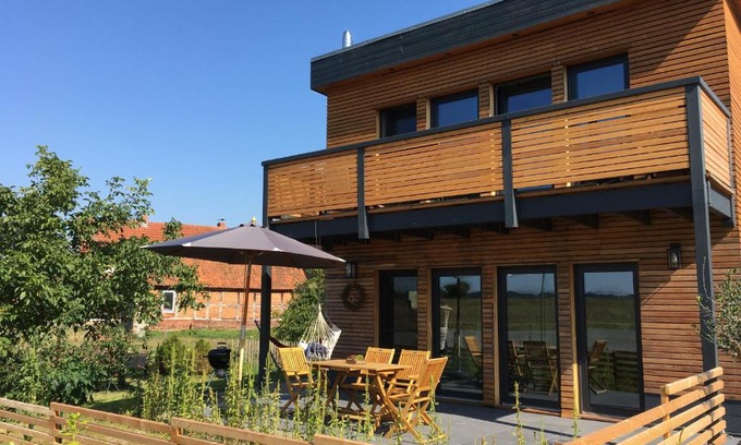 Cumlosen House | Elbauen-Chalet