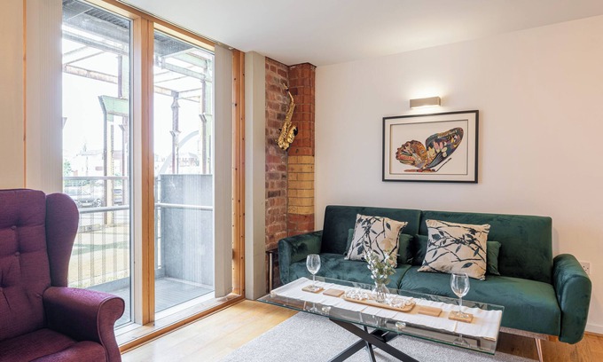 Coventry Apartment | Electric Wharf 2-bed Apartment FREE Parking & WiFi