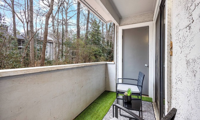 Smyrna Apartment | Elegant 1 bed retreat near the bedroom