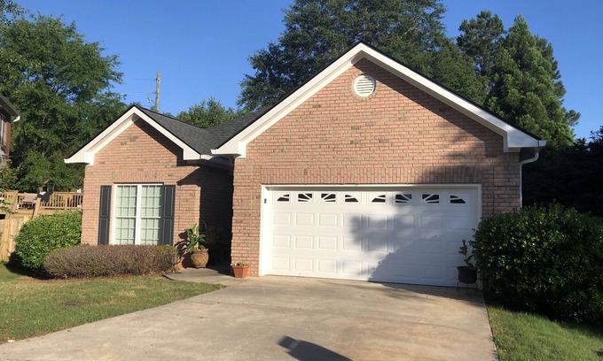 Athens House | Elegant 2 Bedroom for UGA Football!