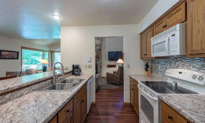 Baileys Harbor Condo | Elegant 2BR Condo with Lake View, Balcony, and Fireplace