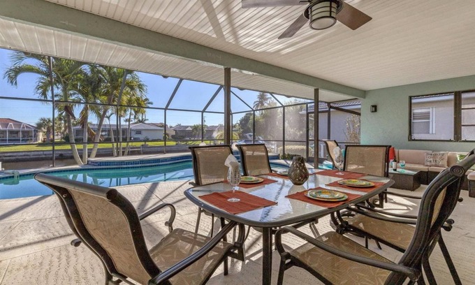 Charlotte Harbor House | 🥇 Elegant 3bd waterfront villa with a private pool and spa (CH863)