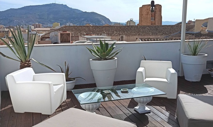 Trapani City Centre Apartment | Elegant and comfortable penthouse, with sea view and historic center of Trapani