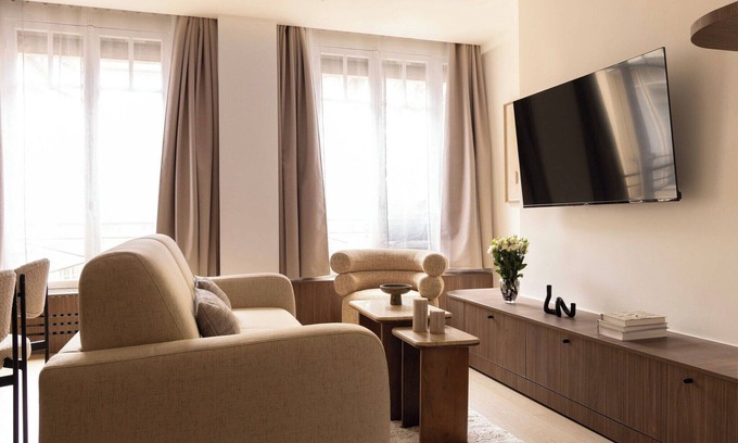8th Arrondissement Apartment | Elegant apartment - AC- 2BR-6P- Madeleine