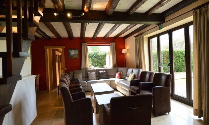 Chodes House | Elegant Bevercé Escape