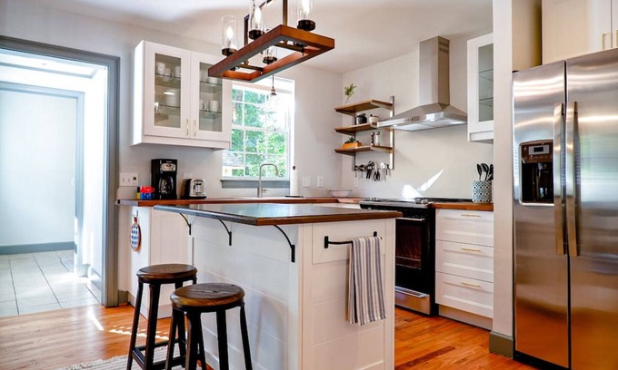 Earlewood House | Elegant Charleston Style Home 2BR ☆Downtown Cola☆