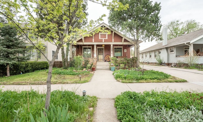 Central Colorado Springs House | Elegant, clean, and comfortable ~ Historic DT Bungalow ~ Close to CC