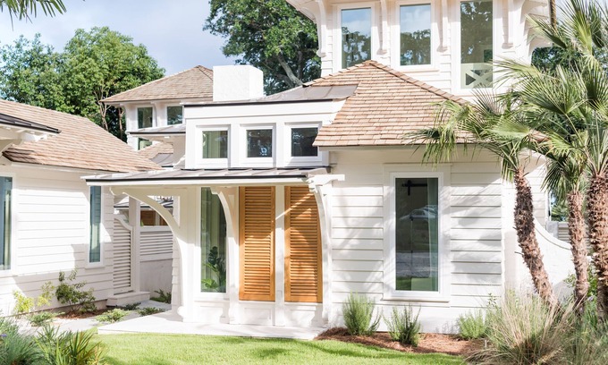 Fairhope Cottage | Elegant Cottage on the Bluff Downtown Fairhope (C)