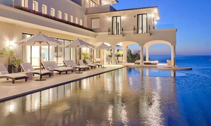 Chula Vista Villa | Elegant Eight Bedroom Villa