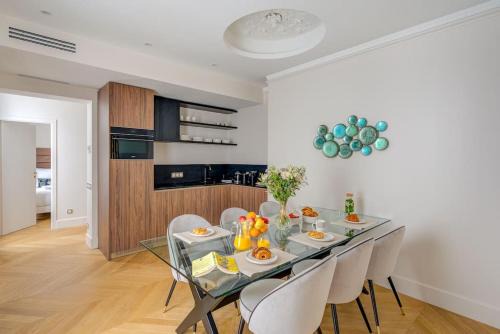 Quartier de la Porte-Saint-Denis Apartment | Elegant family apartment - REX - With AC