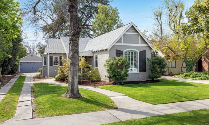 Fresno House | Elegant Historic Fresno High Tudor