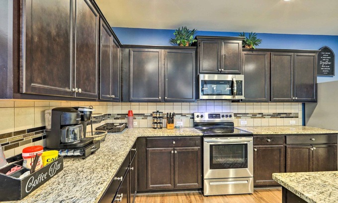 Cliftondale House | Elegant Home ~ 20 Mi to Downtown Atlanta: Pets OK!