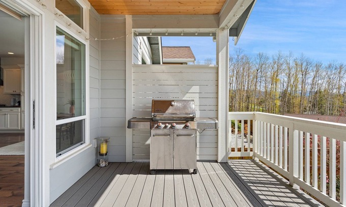 King Mountain House | Elegant Home w/Office Space, Chef's Kitchen & Stunning Views: Blackstone Court