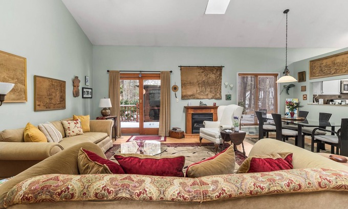 Saratoga Springs House | Elegant Home with Private Outdoor Oasis