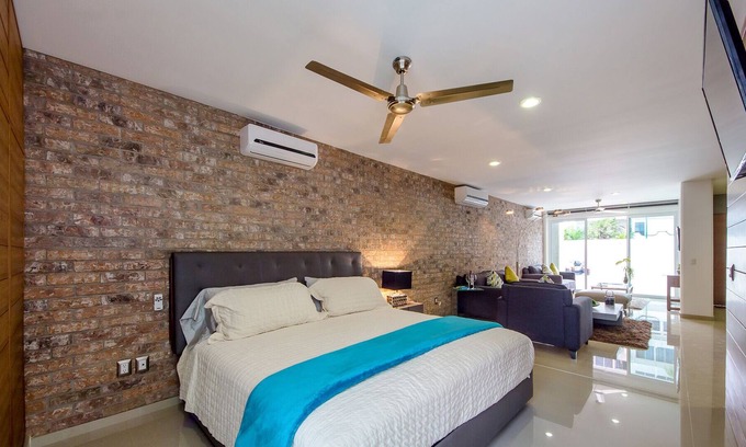 Diaz Ordaz Condo | Elegant loft at gourmet Versalles, shops , restaurants , beach 15 minutes