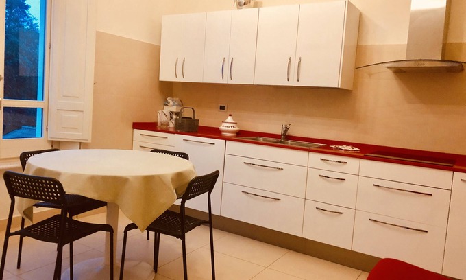 Pescara Apartment | Elegant reserved just steps from the sea, very central