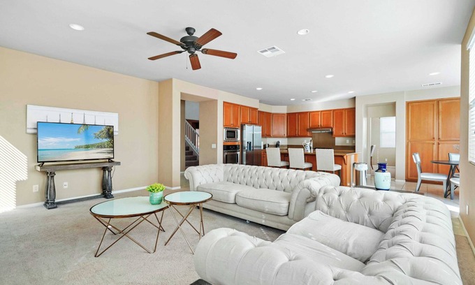 Lancaster House | Elegant Retreat: Grand Castle on 62nd Street - Perfect for Your Escape! #41369