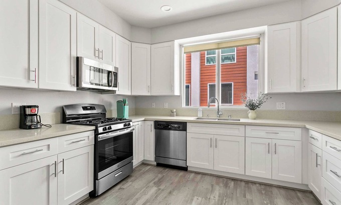 Mount Wilson House | Elegant Retreat on Tweedy Lane: Experience Luxury and Comfort Awaits You! #41853