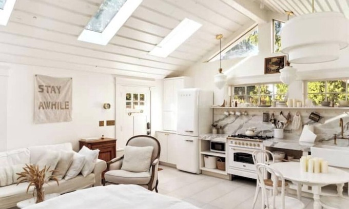 Highline House | Elegant & Romantic Farmhouse, Natural Light!