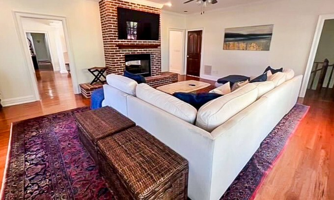 Lookout Mountain House | Elegant & secluded home with old-world ambience & expansive deck