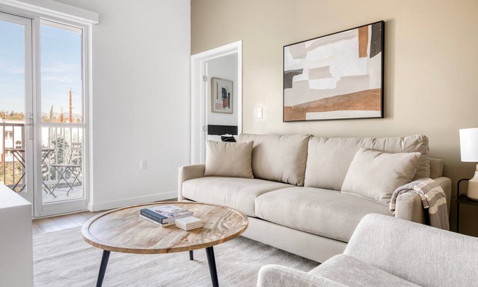 Silver Lake Apartment | Elegant Silverlake 1BR w/W/D & Roof, nr 5 & 10 freeways, by Blueground
