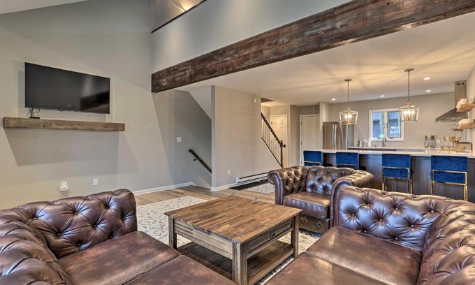 Village at Camelback House | Elegant Ski-InandSki-Out Tannersville Townhome!