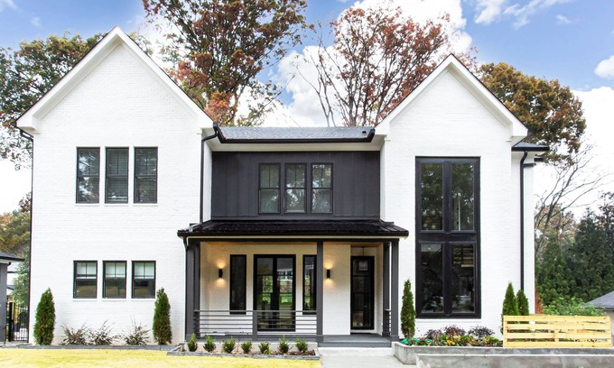 Lindridge-Martin Manor House | Elegant Spacious New Atlanta Home with Secret Room